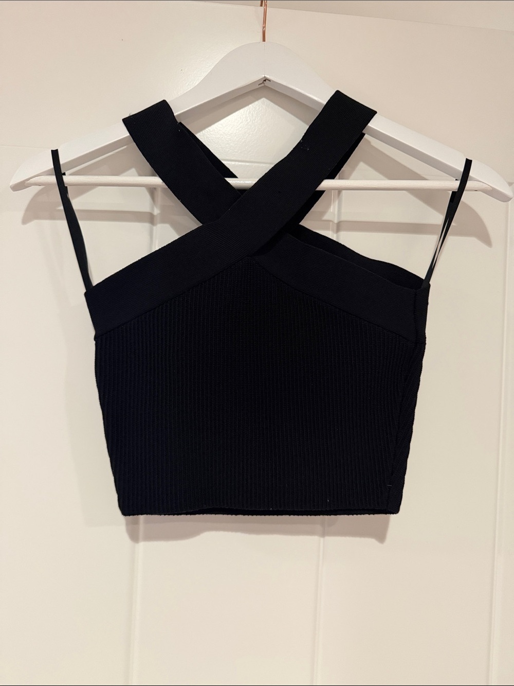 Aritzia Black Ribbed Cross-Back Crop Top